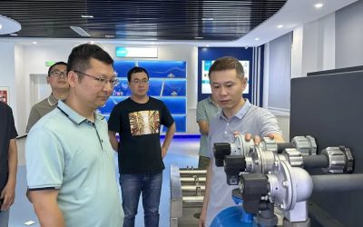 苏州东风精冲工程有限公司总经理喻华平一行莅临我司参观考察缩略图