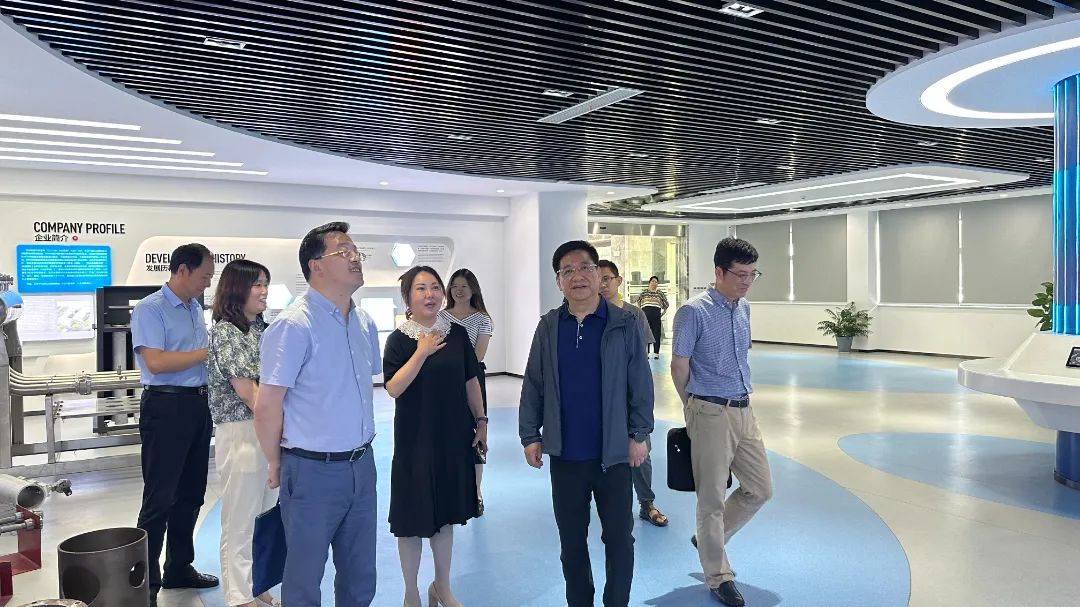 苏州市人大常委会副主任、党组副书记徐美健一行莅临我司参观指导插图1 苏州市人大常委会副主任、党组副书记徐美健一行莅临我司参观指导插图1